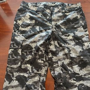 Spyder Camo Ski/Snow Pants, Like New, SZ: L